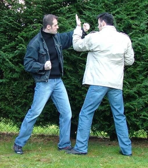 http://www.karate-contact.eu/admin/images/upload/photo%203%20bis.jpg